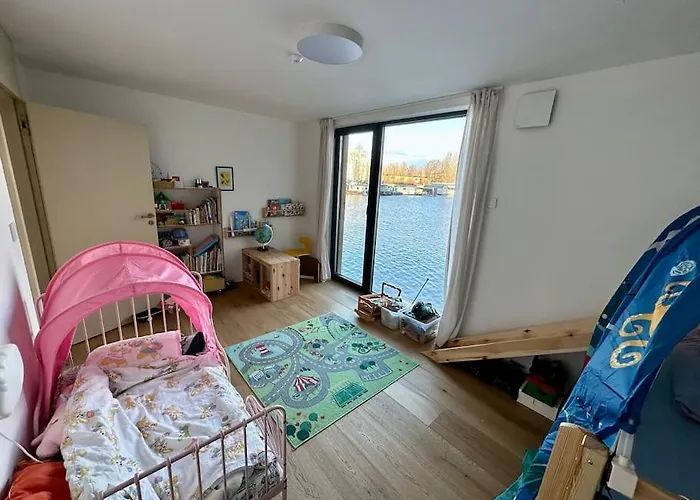 Villa One Of The Kind Houseboat Experience +boat Prága
